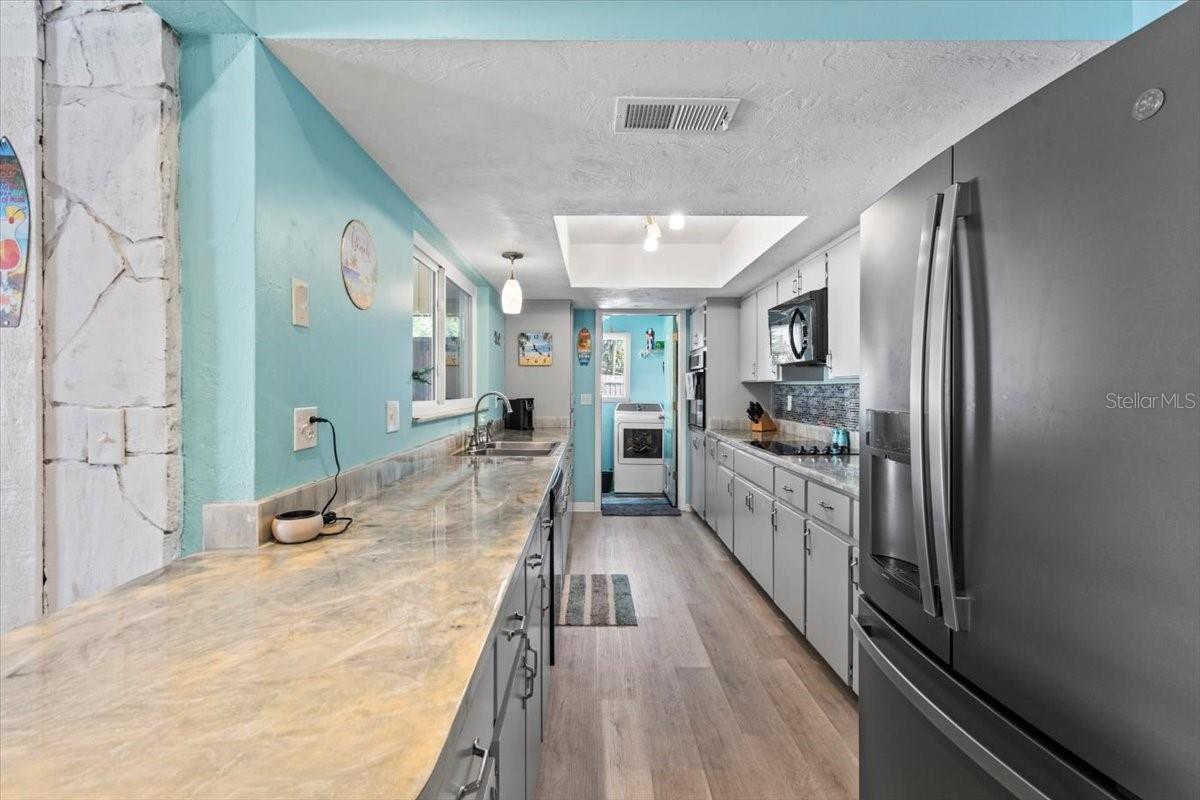 Image 18 of 67 For 714 Kristina Court