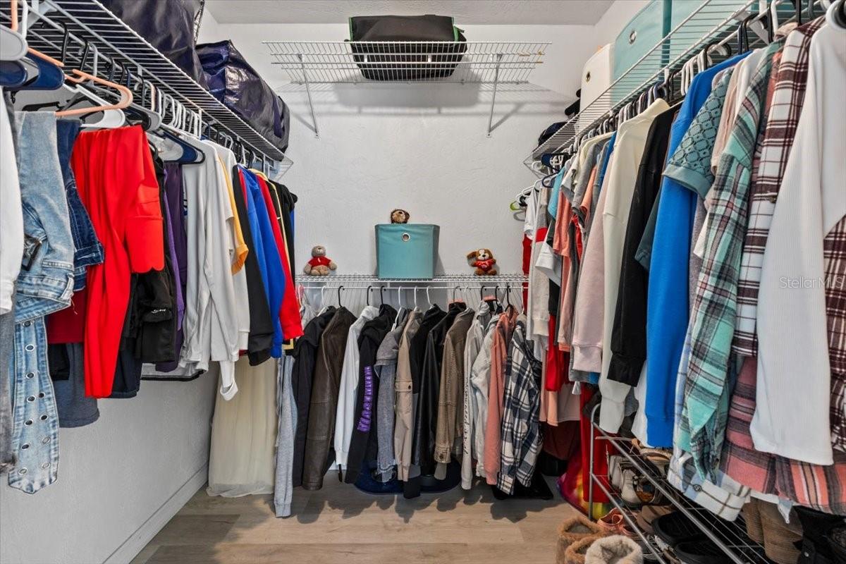 Image 37 of 67 For 714 Kristina Court