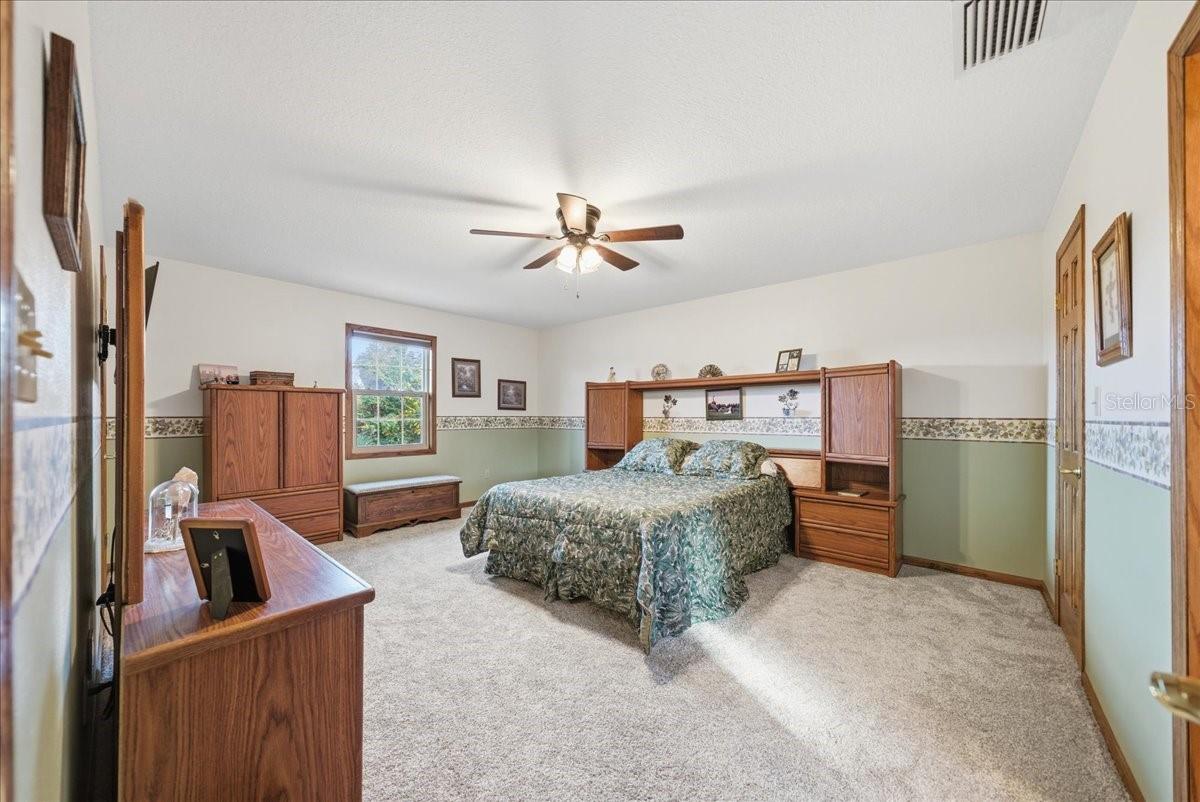 Image 31 of 63 For 1150 War Eagle Boulevard