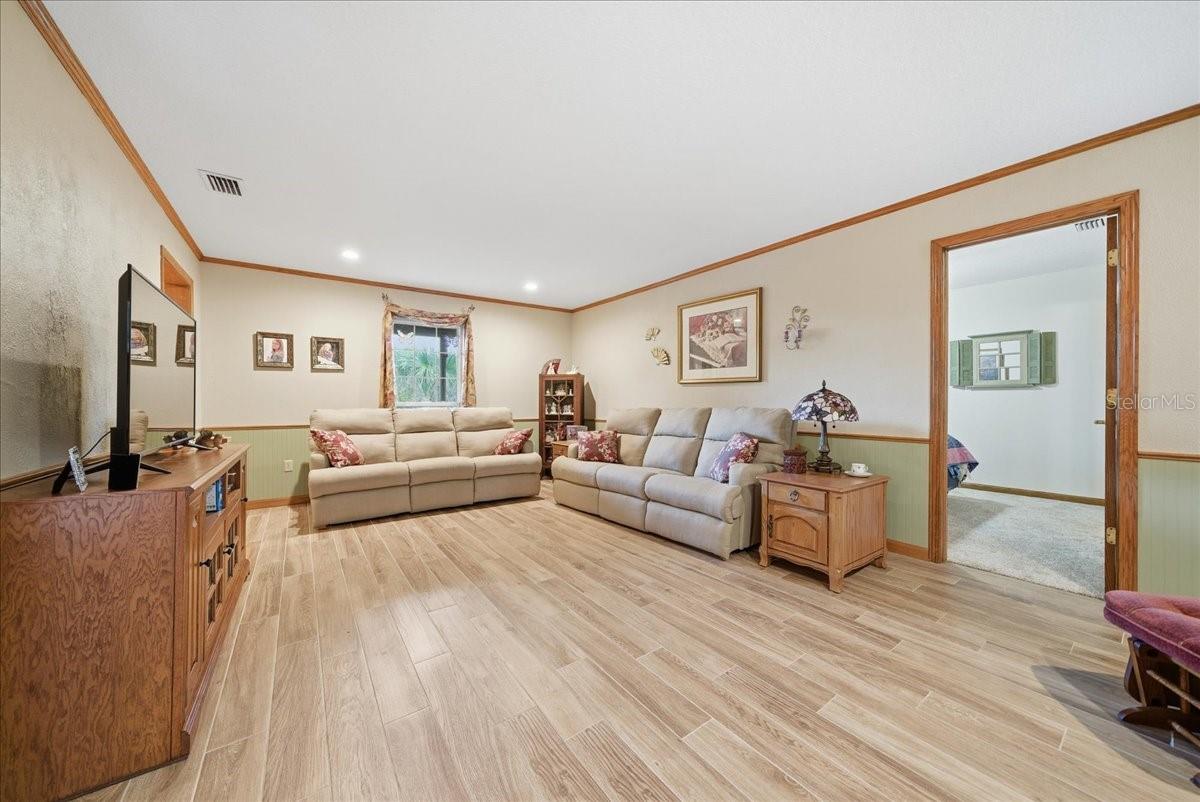 Image 41 of 63 For 1150 War Eagle Boulevard