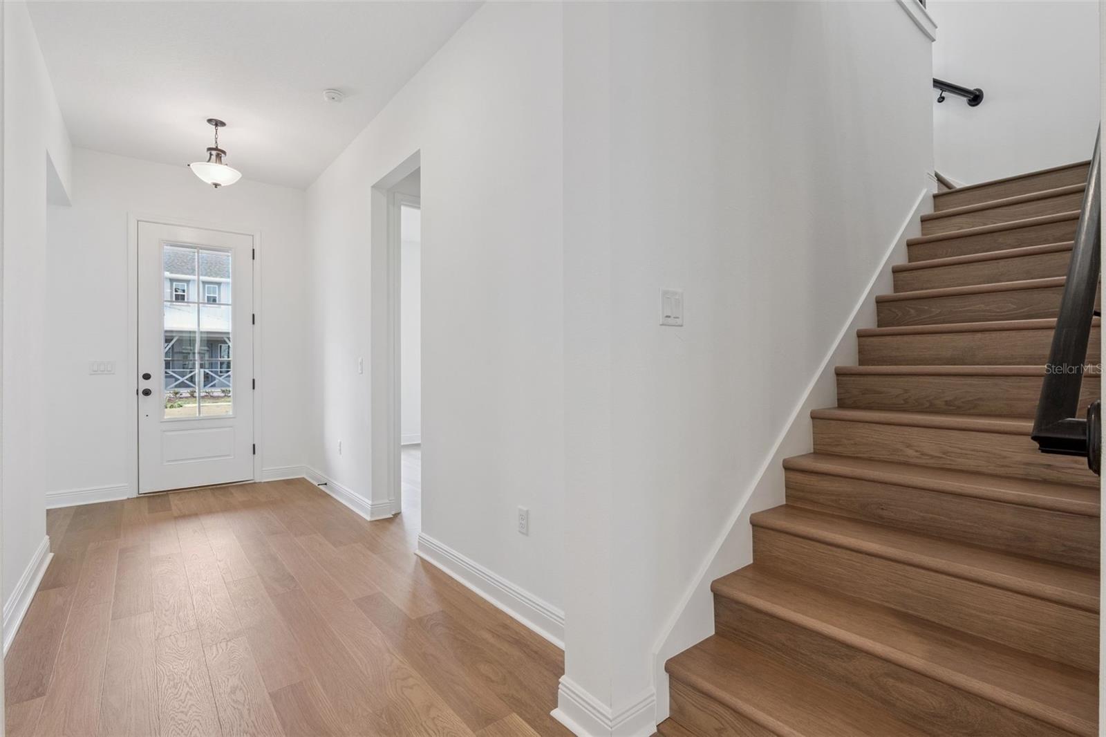 Image 4 of 35 For 10272 Fiddley Alley