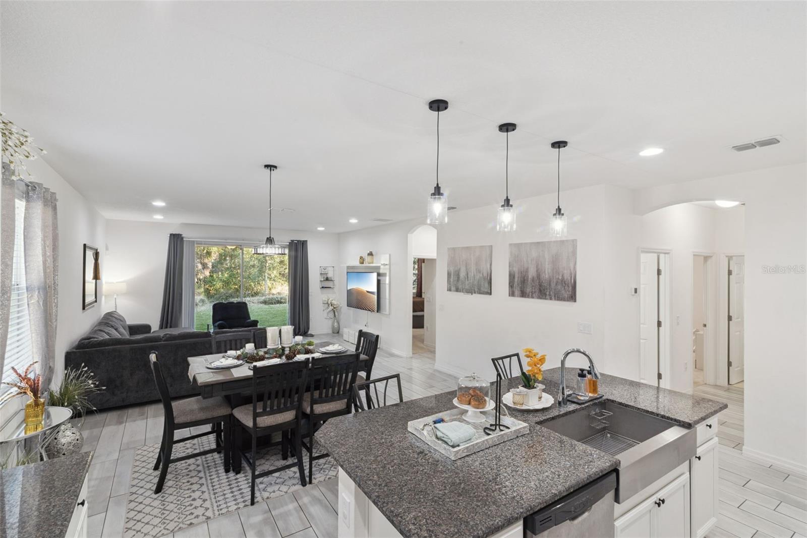 Image 18 of 35 For 2339 Jernigan Loop