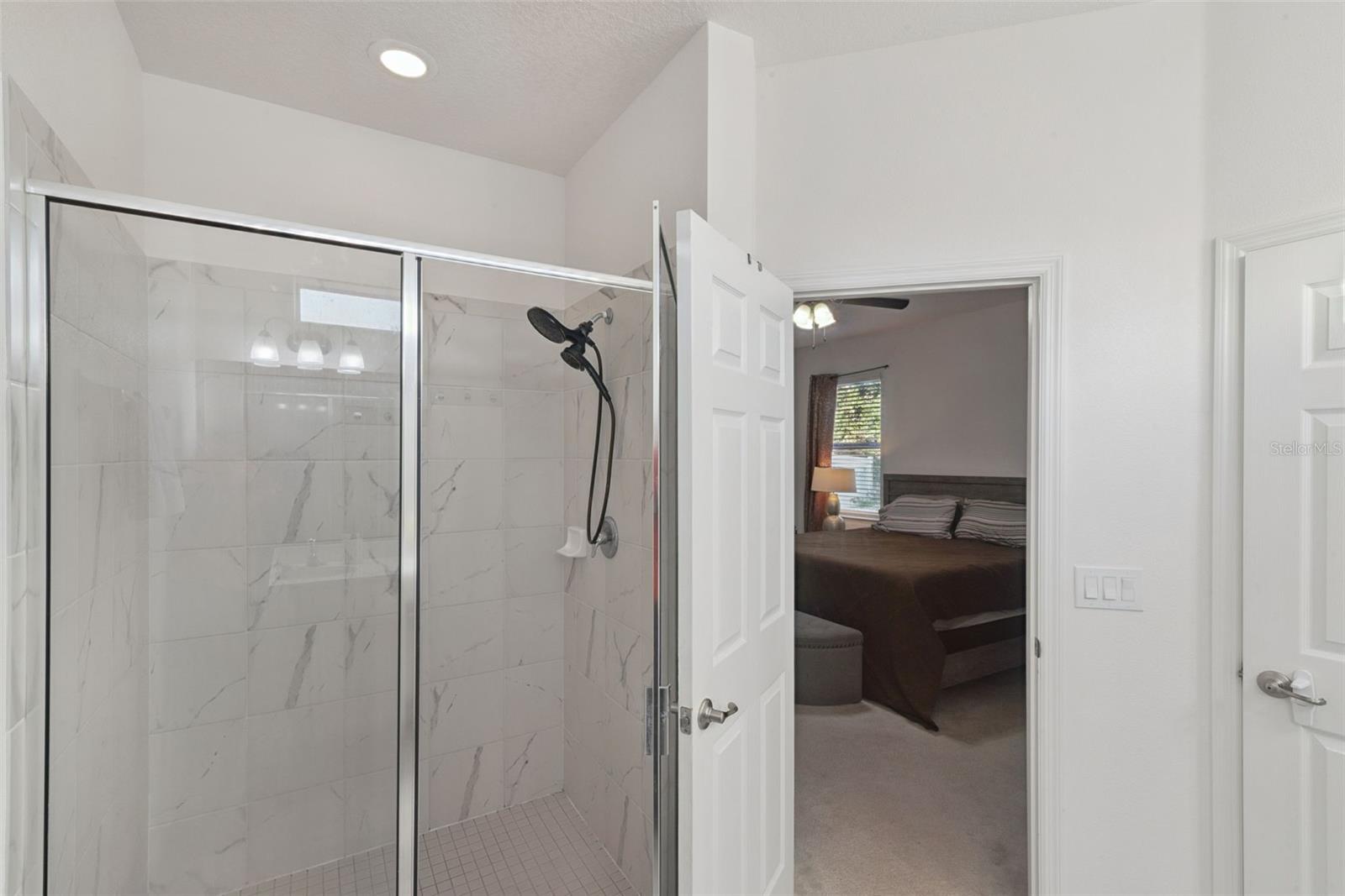 Image 28 of 35 For 2339 Jernigan Loop