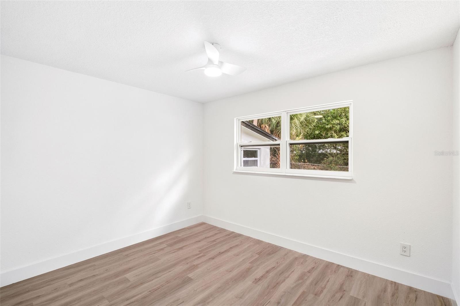 Image 13 of 17 For 708 Ixora Avenue