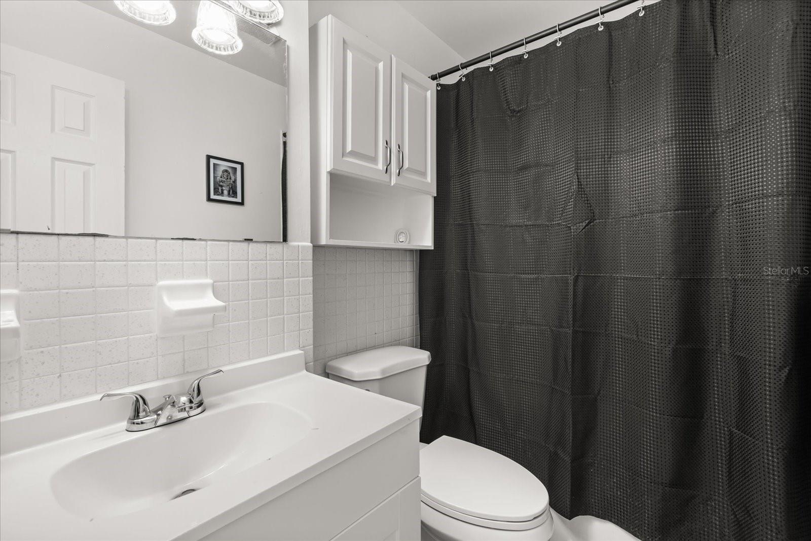 Image 12 of 16 For 508 Banyon Tree Circle 202