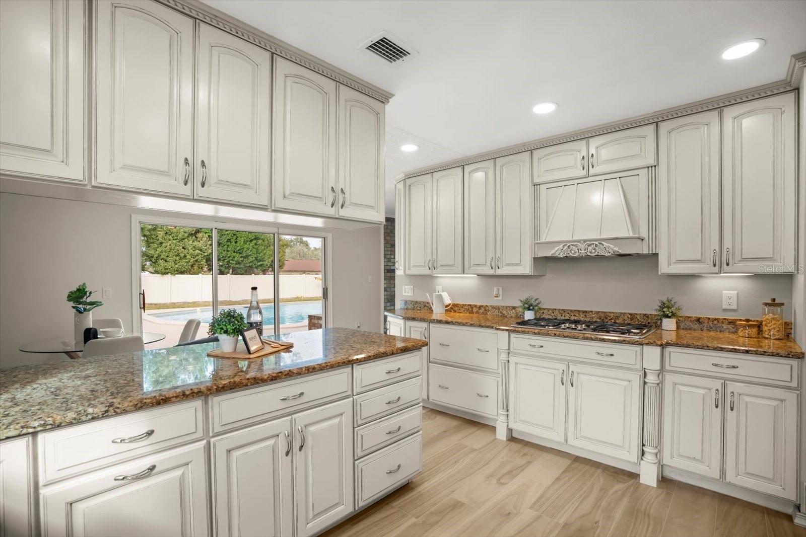 Image 16 of 47 For 104 Valencia Loop