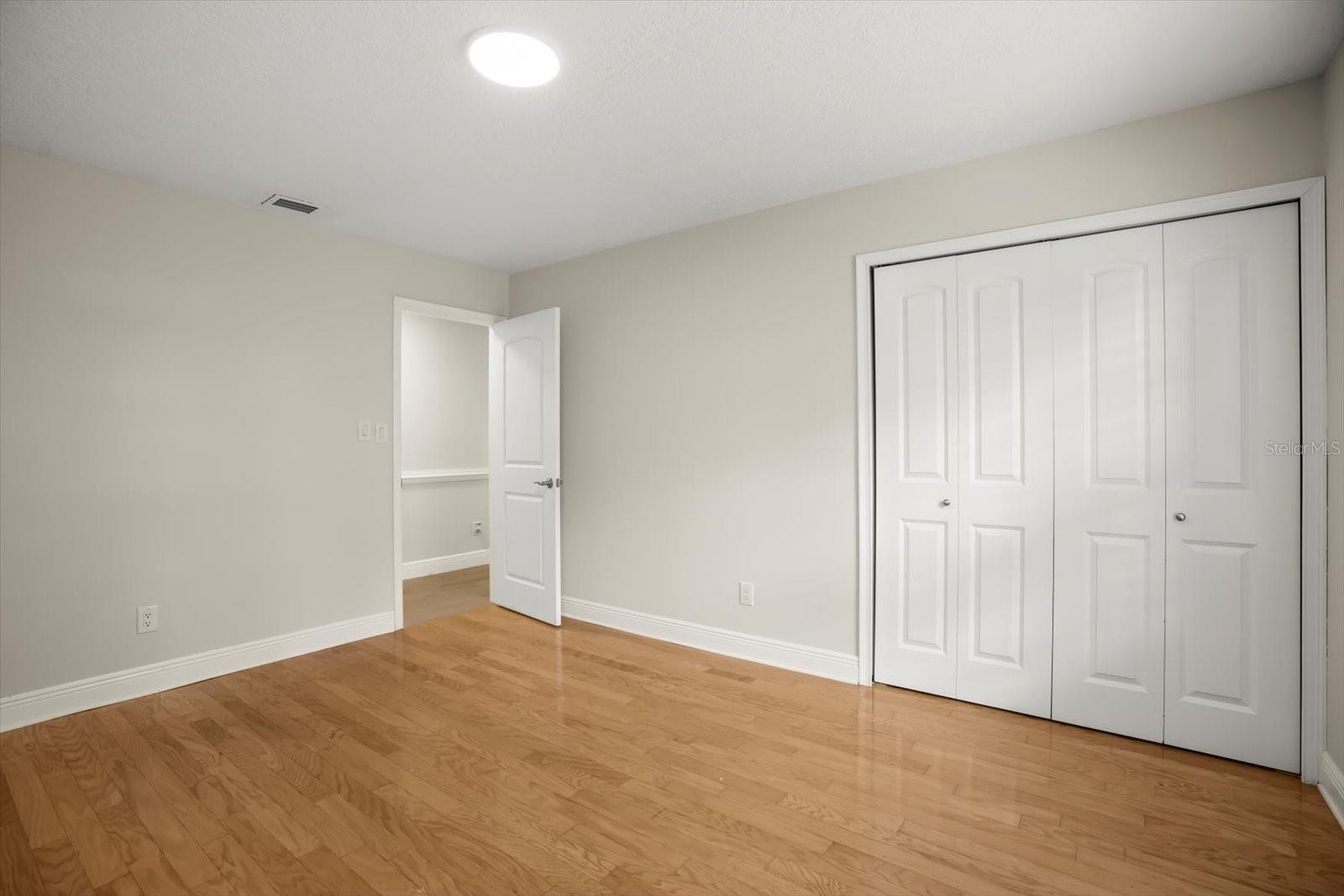 Image 26 of 47 For 104 Valencia Loop