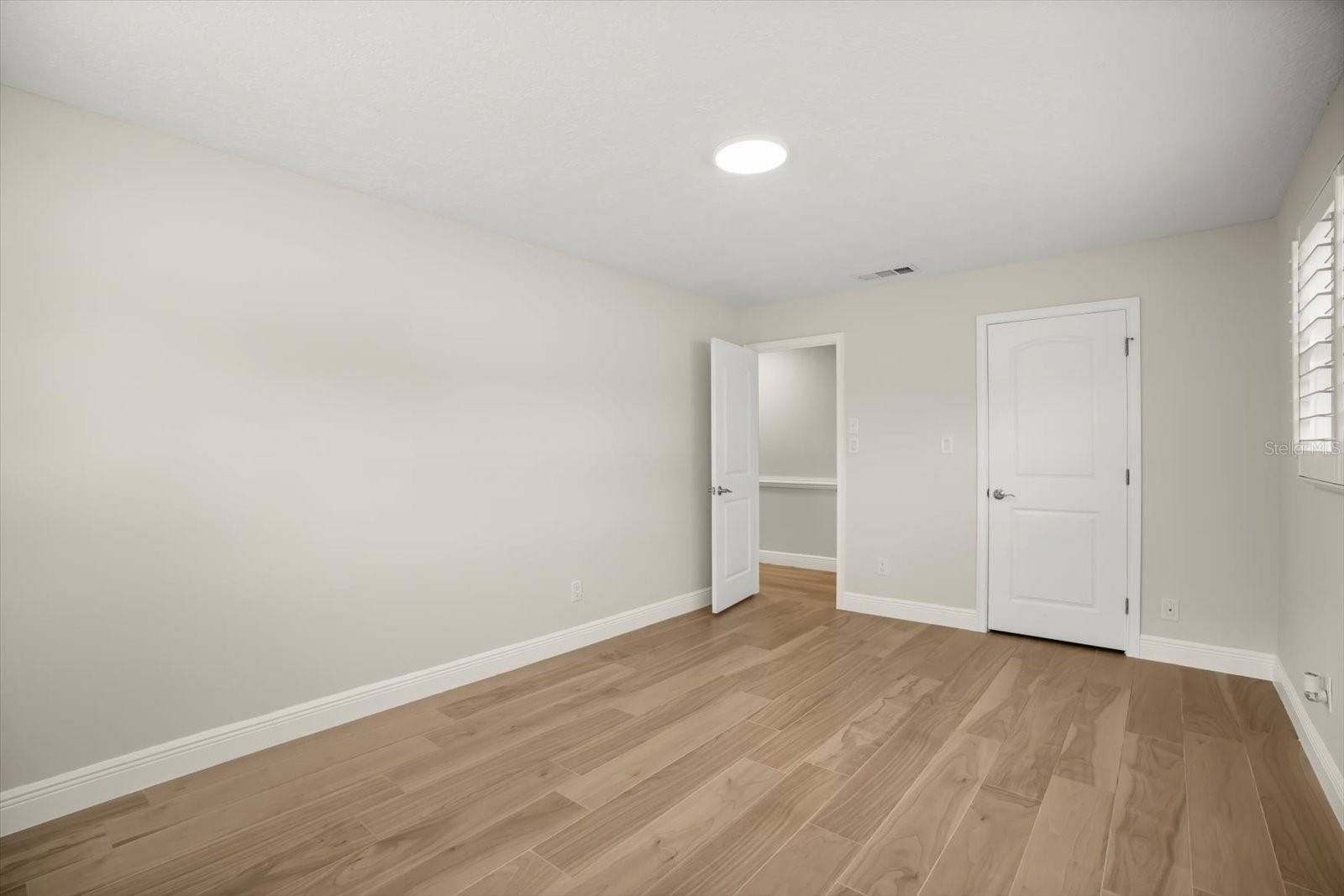 Image 29 of 47 For 104 Valencia Loop