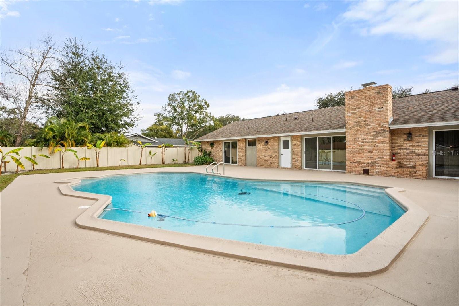 Image 39 of 47 For 104 Valencia Loop