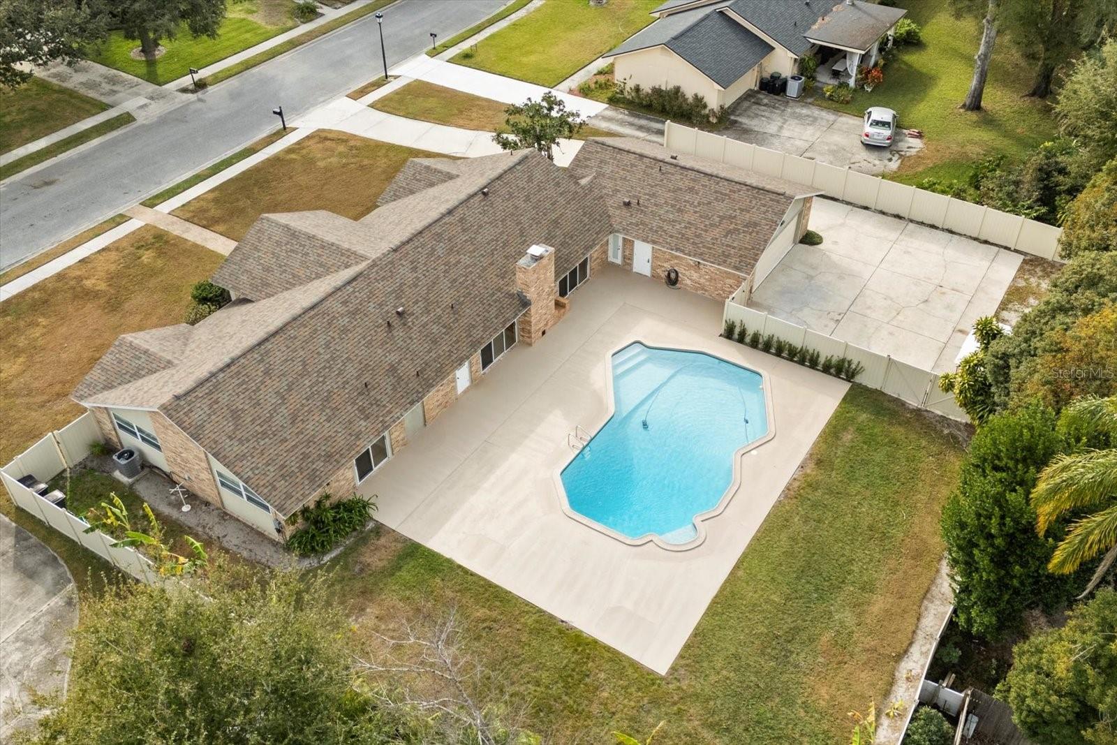 Image 41 of 47 For 104 Valencia Loop