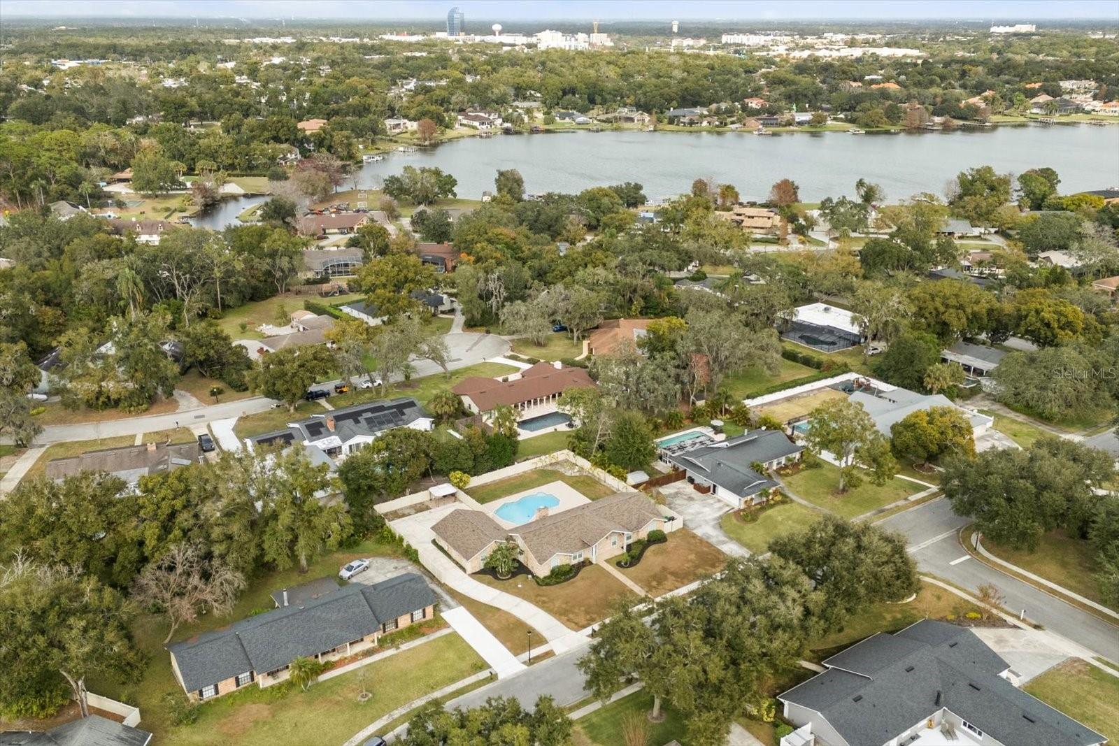 Image 42 of 47 For 104 Valencia Loop