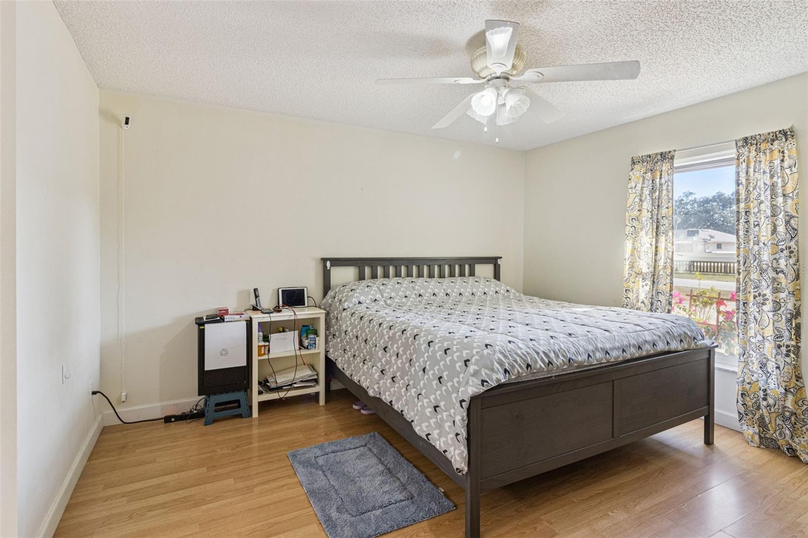 Image 13 of 25 For 8975 Cypresswood Drive