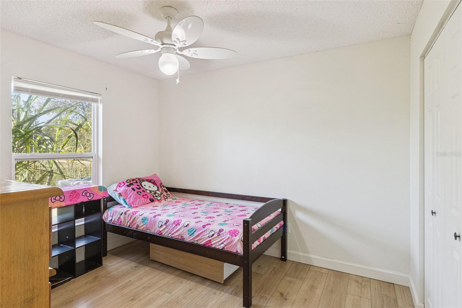 Image 17 of 25 For 8975 Cypresswood Drive