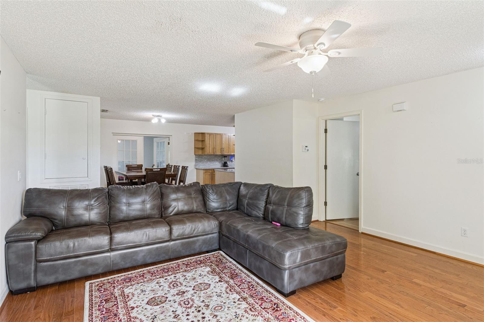 Image 3 of 25 For 8975 Cypresswood Drive