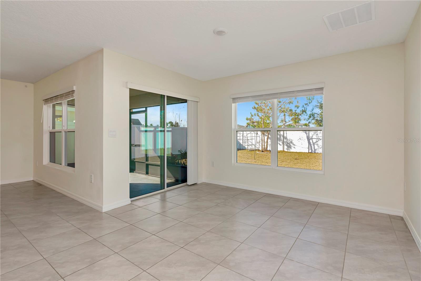 Image 9 of 47 For 4119 Autumn Amber Drive