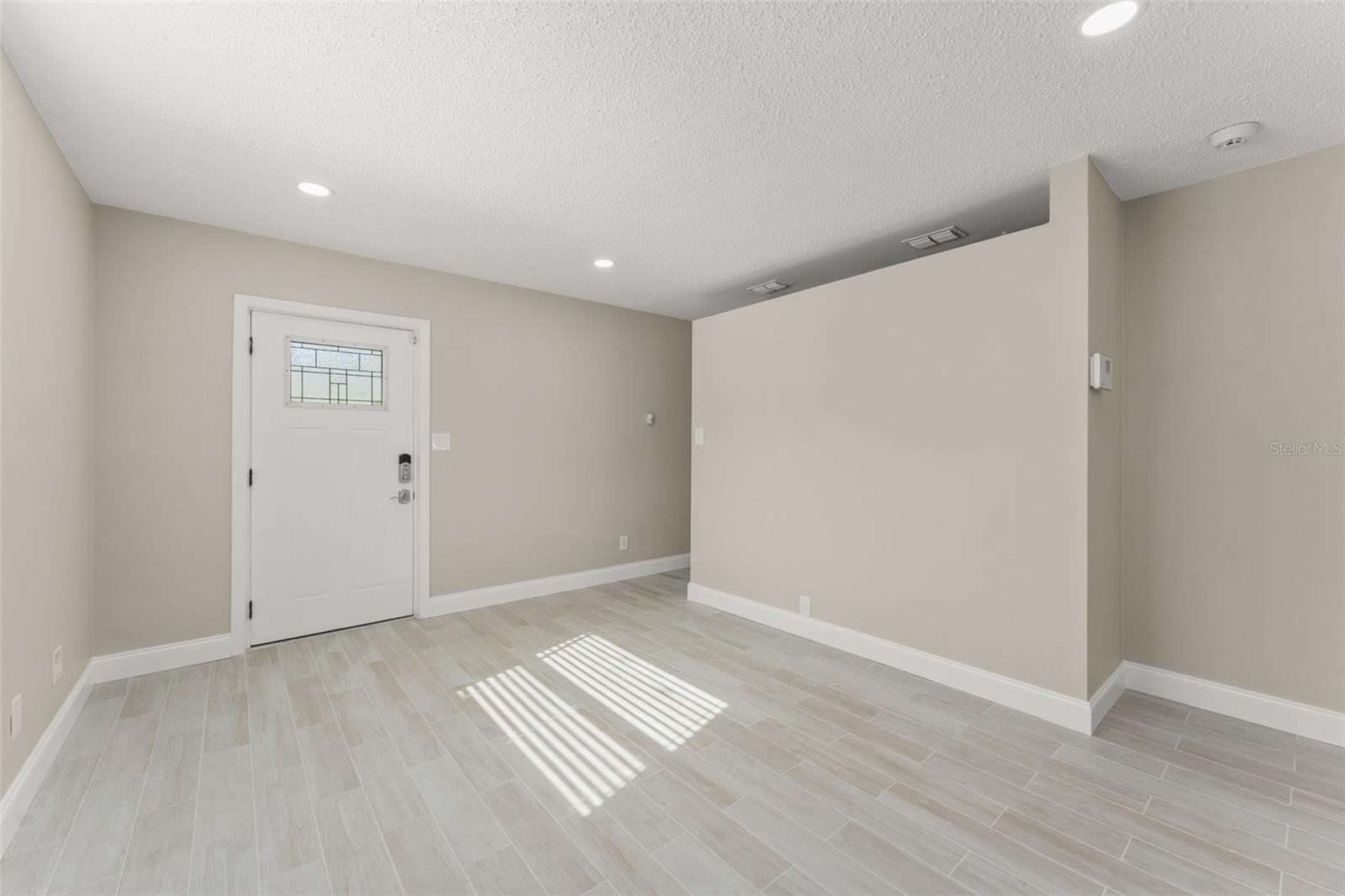 Image 4 of 32 For 7727 Perugia Avenue