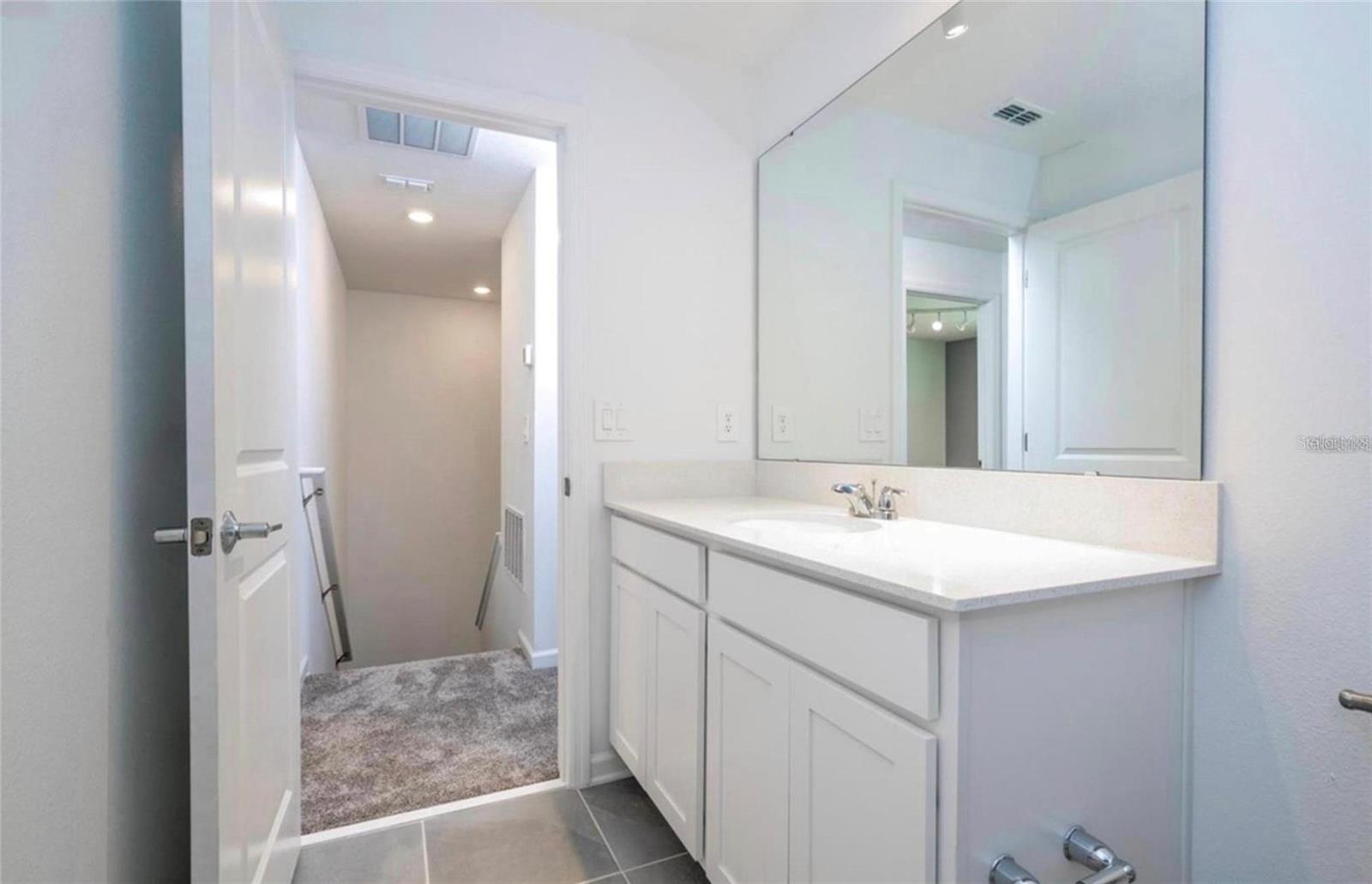 Image 18 of 31 For 13890 Title Way