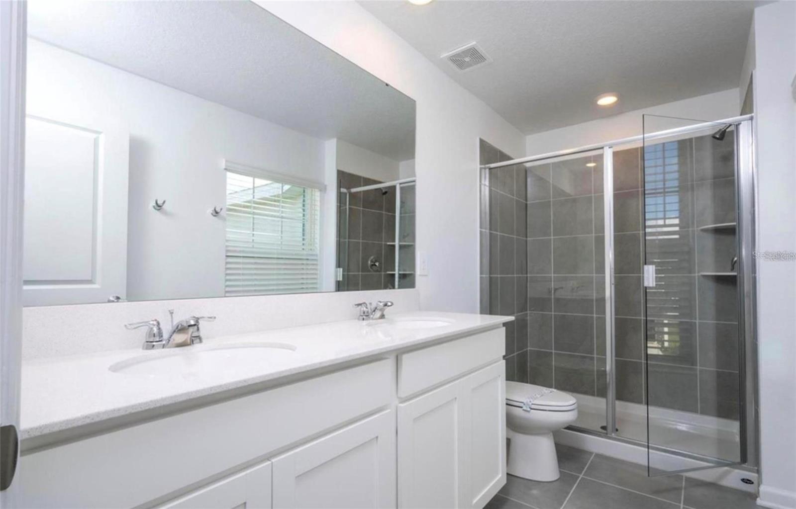 Image 24 of 31 For 13890 Title Way