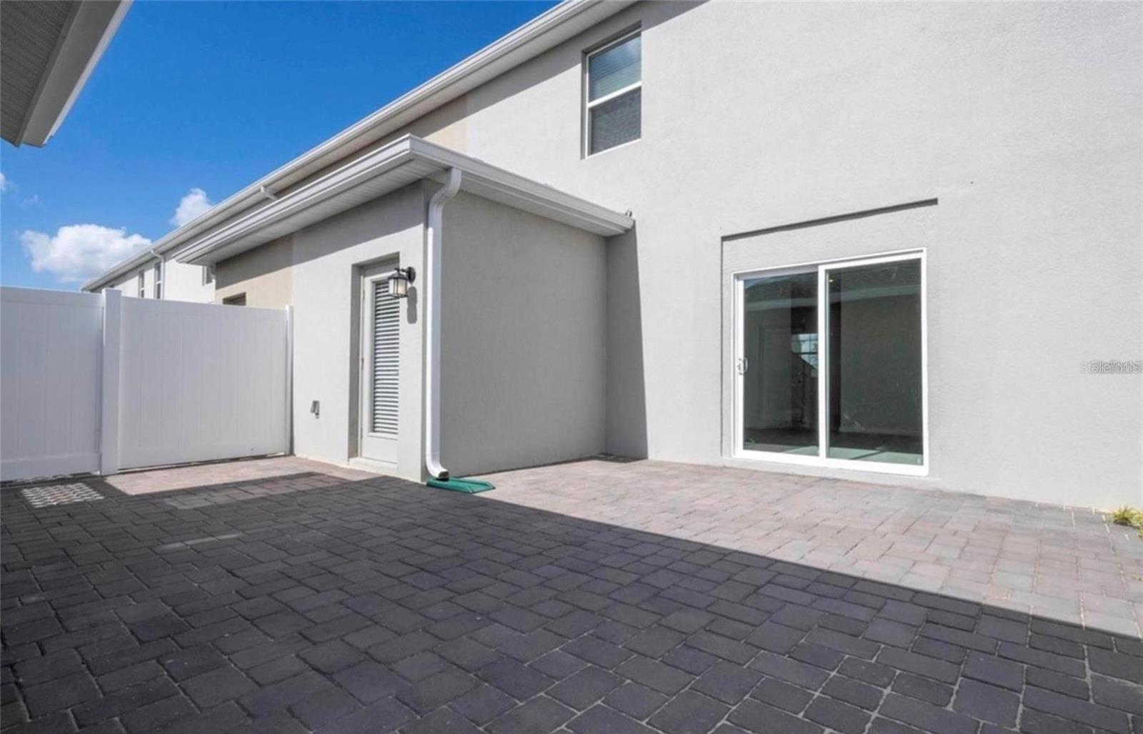 Image 28 of 31 For 13890 Title Way