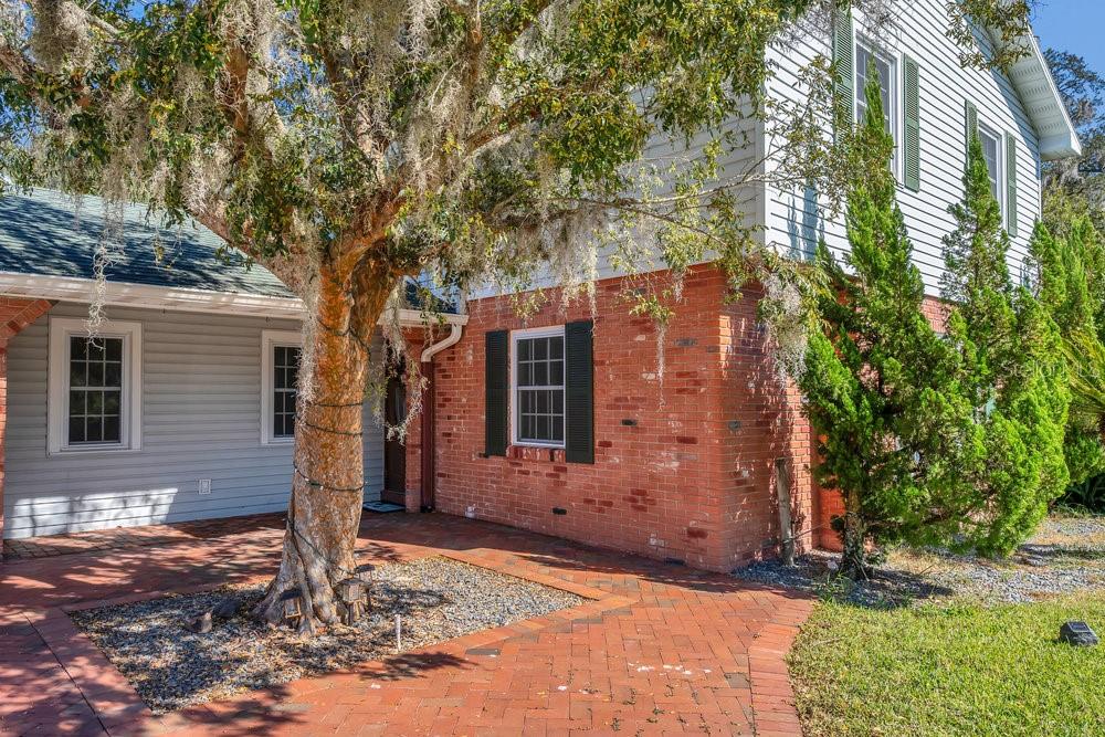 Image 5 of 44 For 223 Denese Lane