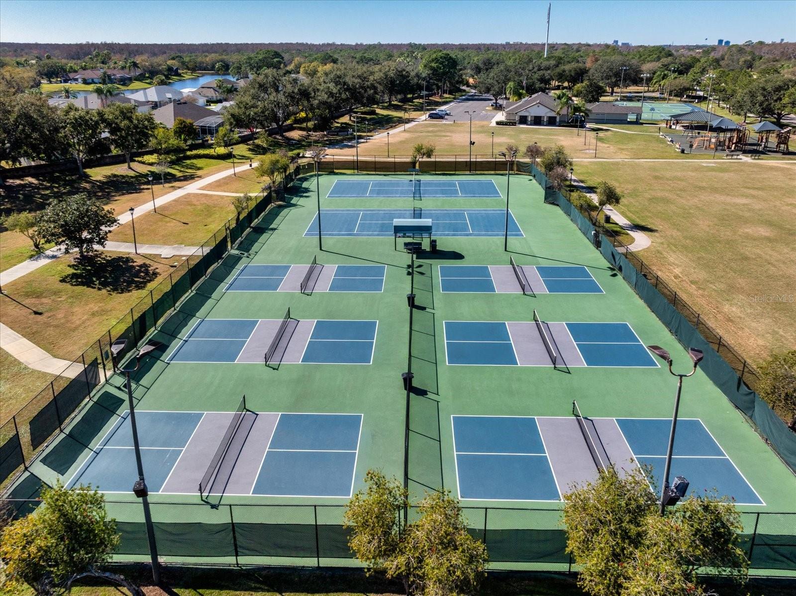 Image 31 of 32 For 13714 Huntwick Drive