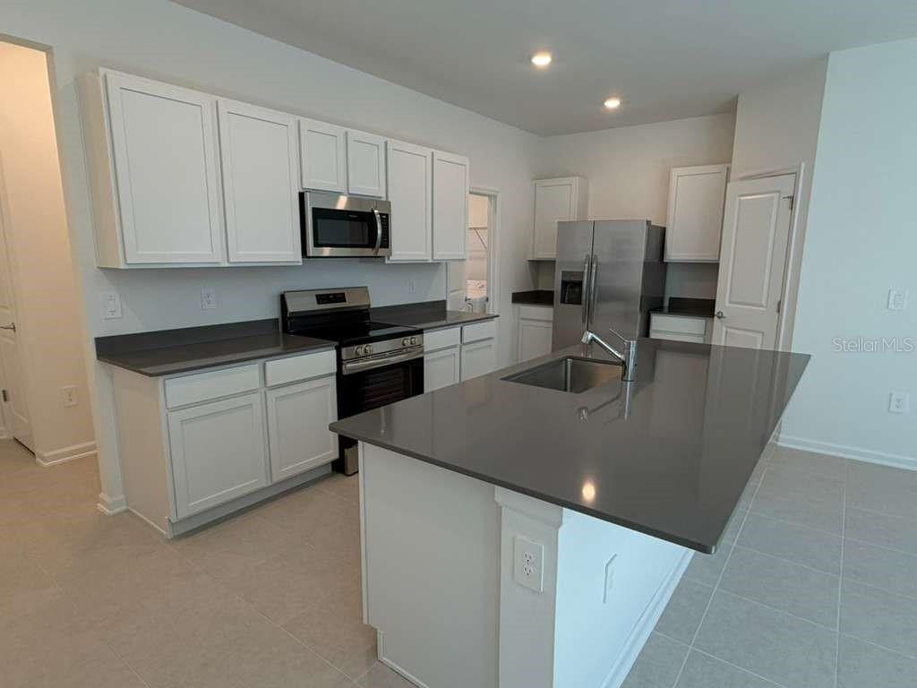 Image 3 of 21 For 7381 Ivy Tendril Av