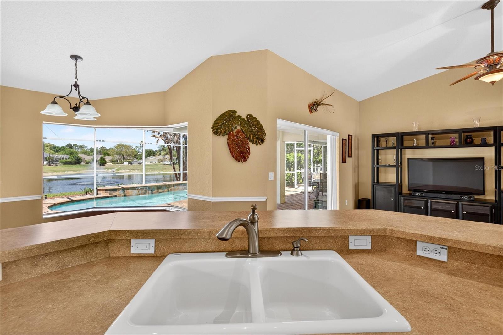 Image 22 of 73 For 423 Phillips Creek Lane