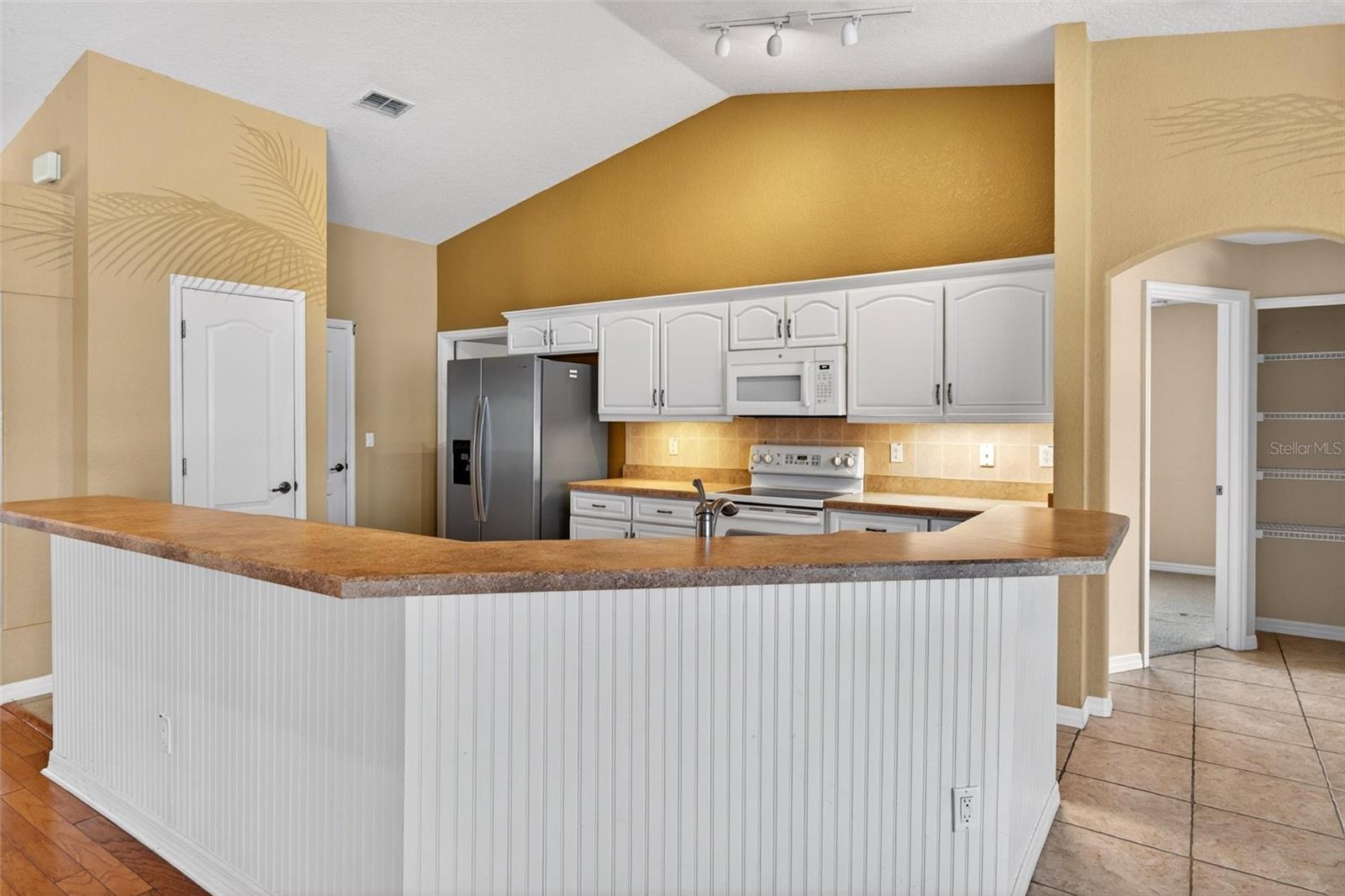 Image 25 of 73 For 423 Phillips Creek Lane