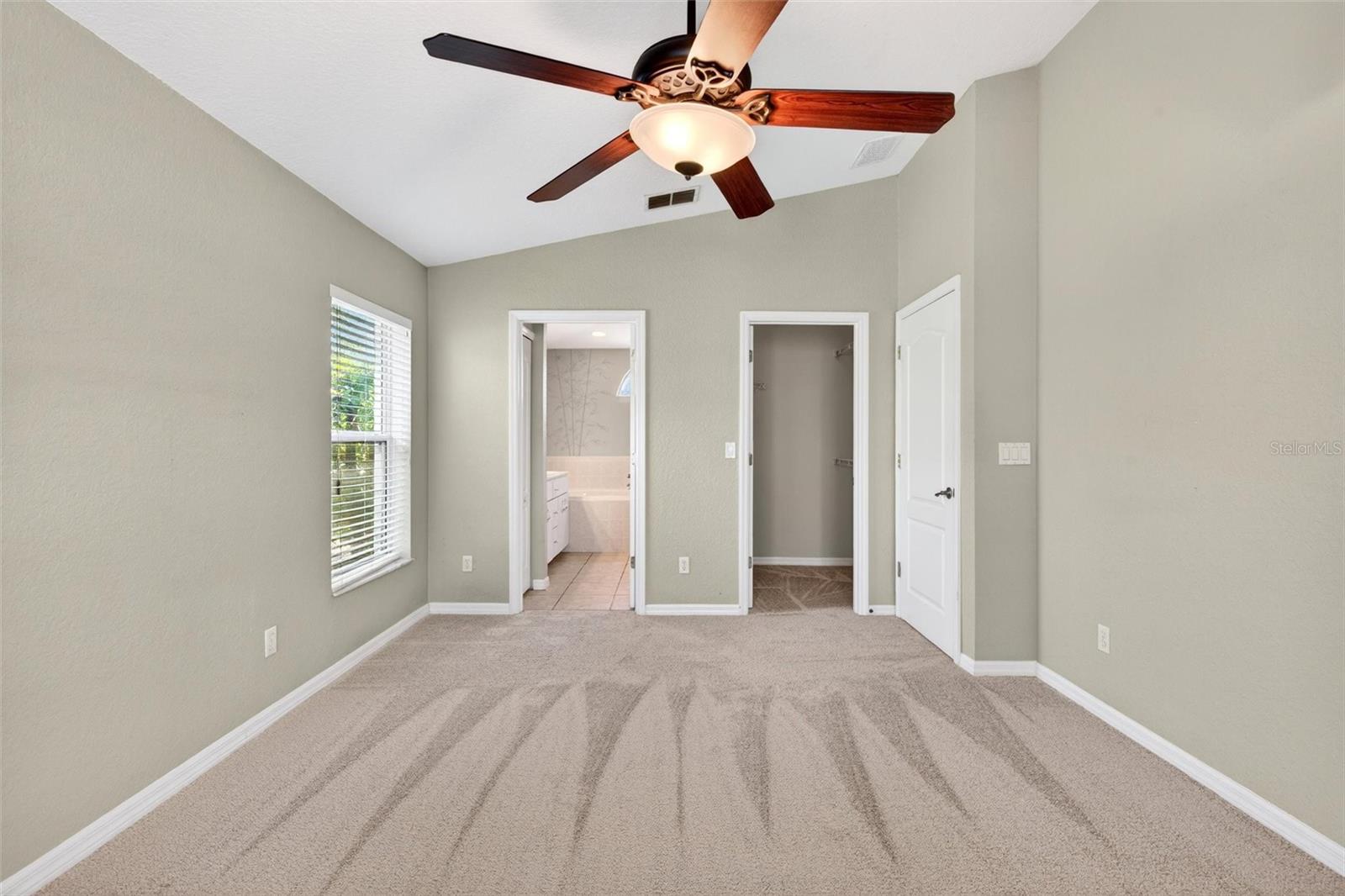 Image 29 of 73 For 423 Phillips Creek Lane