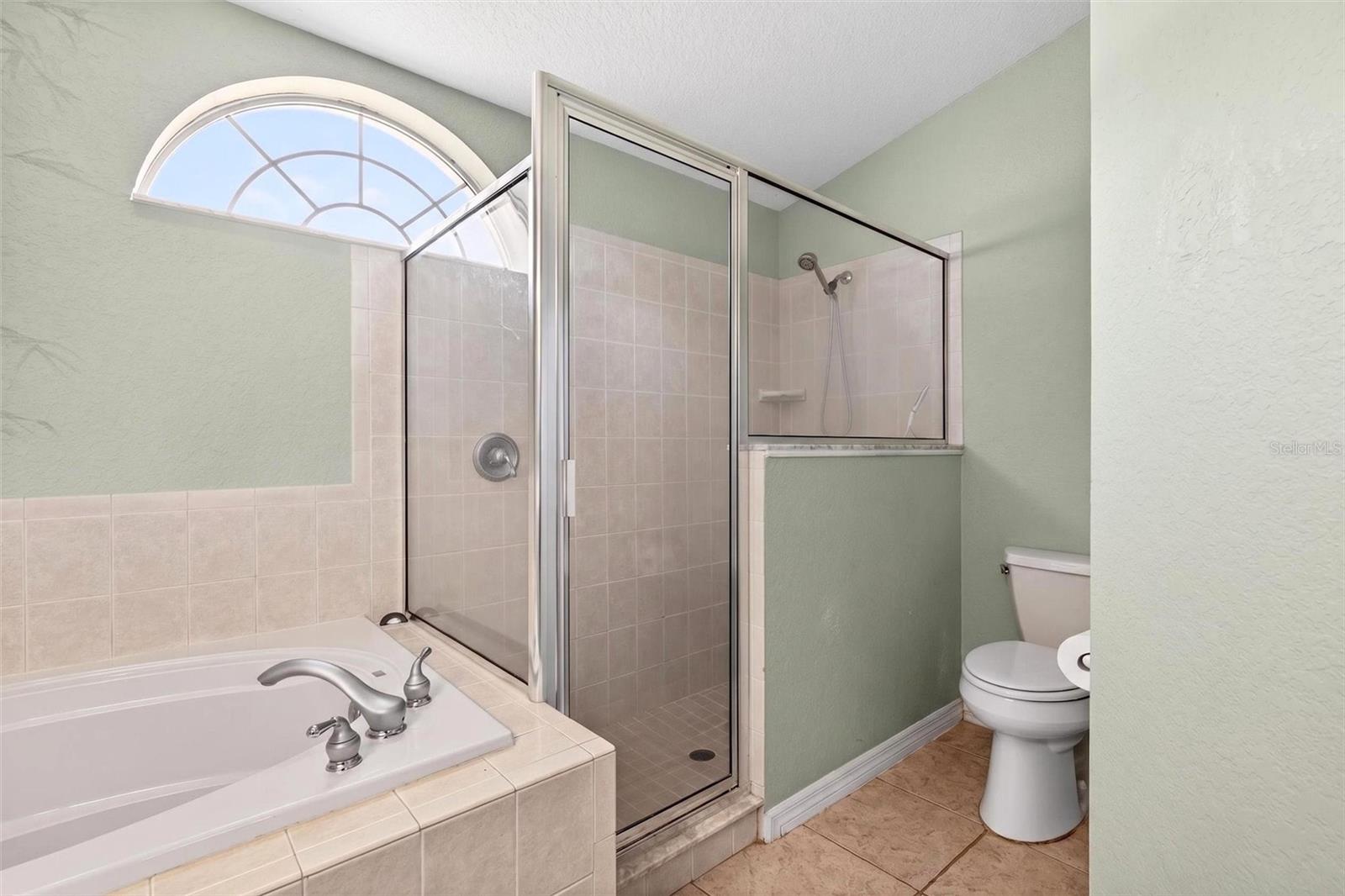 Image 33 of 73 For 423 Phillips Creek Lane