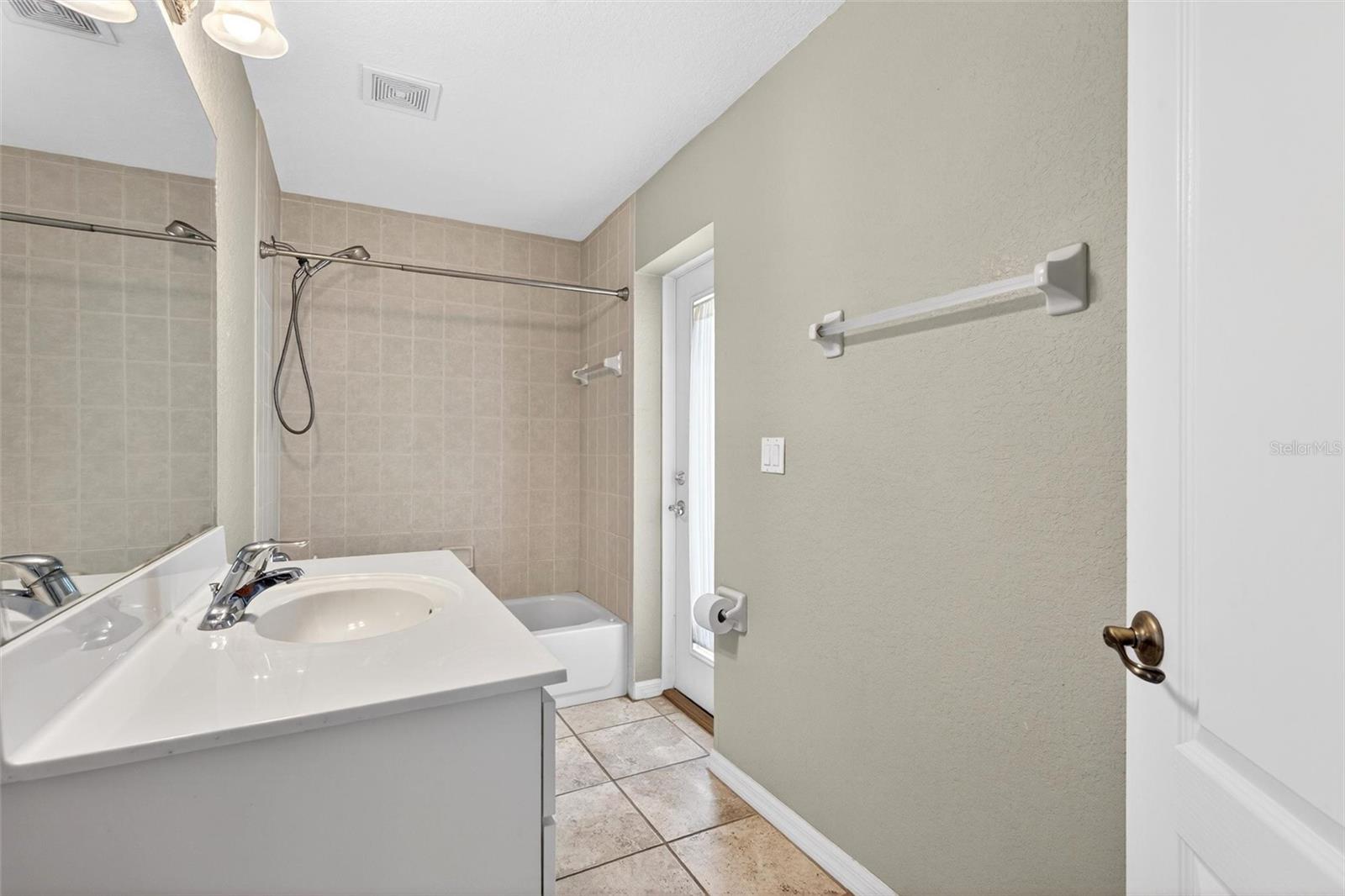 Image 42 of 73 For 423 Phillips Creek Lane