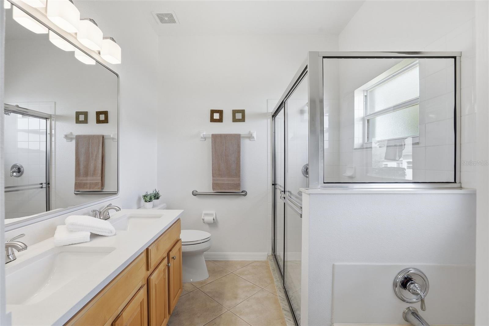 Image 18 of 45 For 3460 Capland Avenue