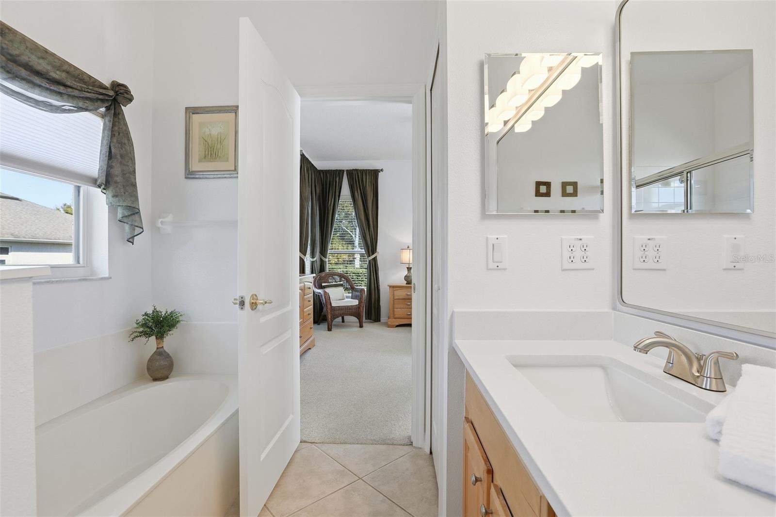 Image 20 of 45 For 3460 Capland Avenue