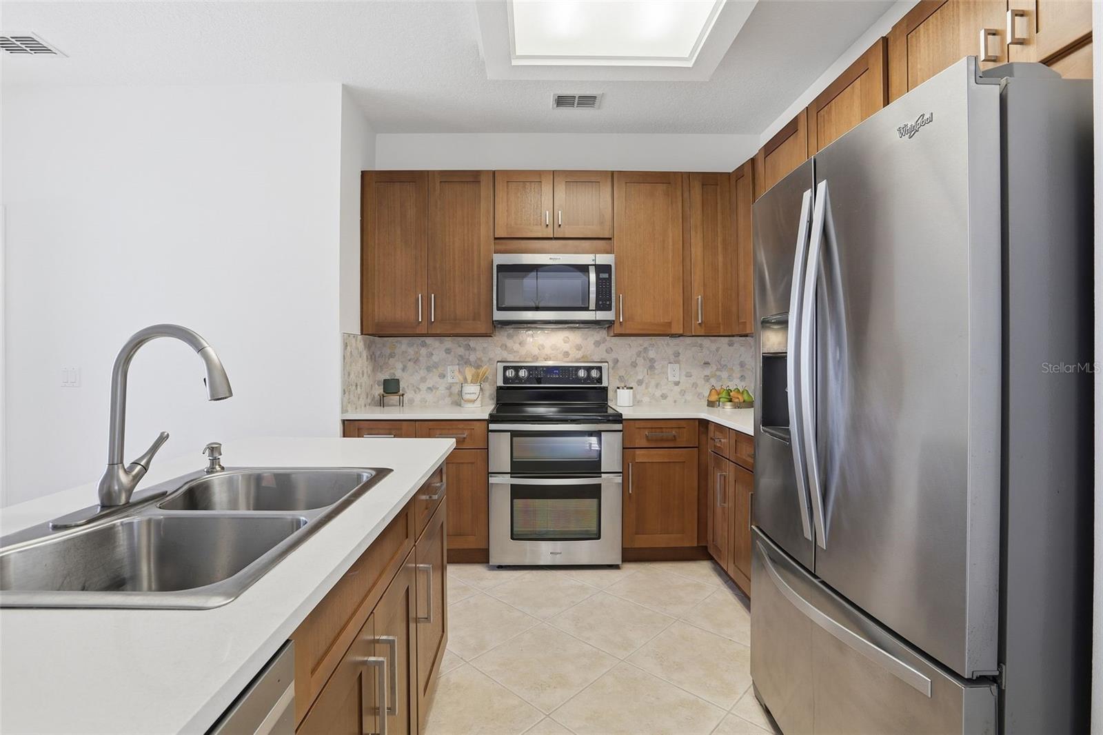 Image 6 of 45 For 3460 Capland Avenue