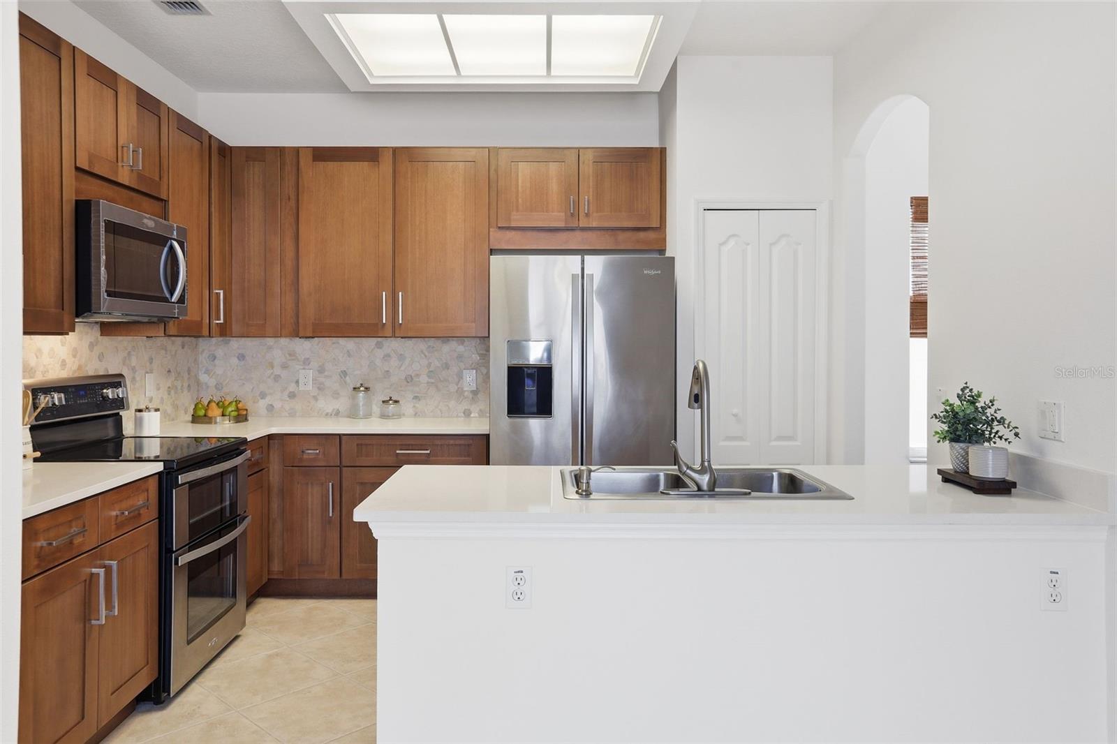 Image 7 of 45 For 3460 Capland Avenue