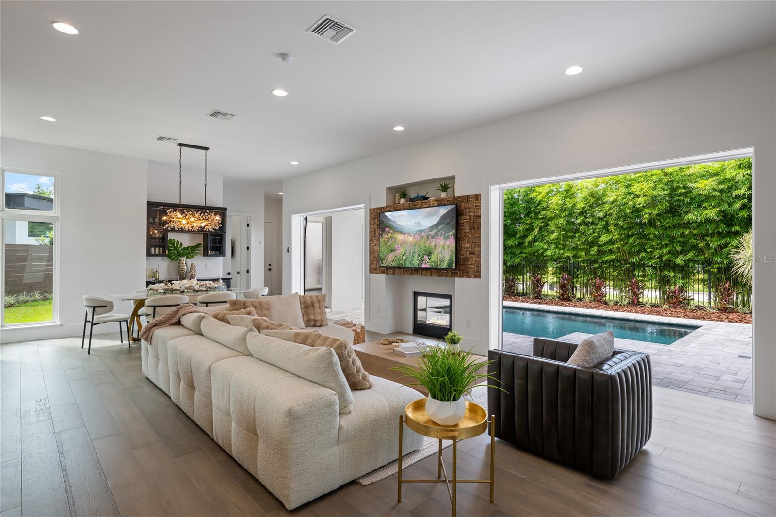 Image 11 of 62 For 2015 Park Avenue