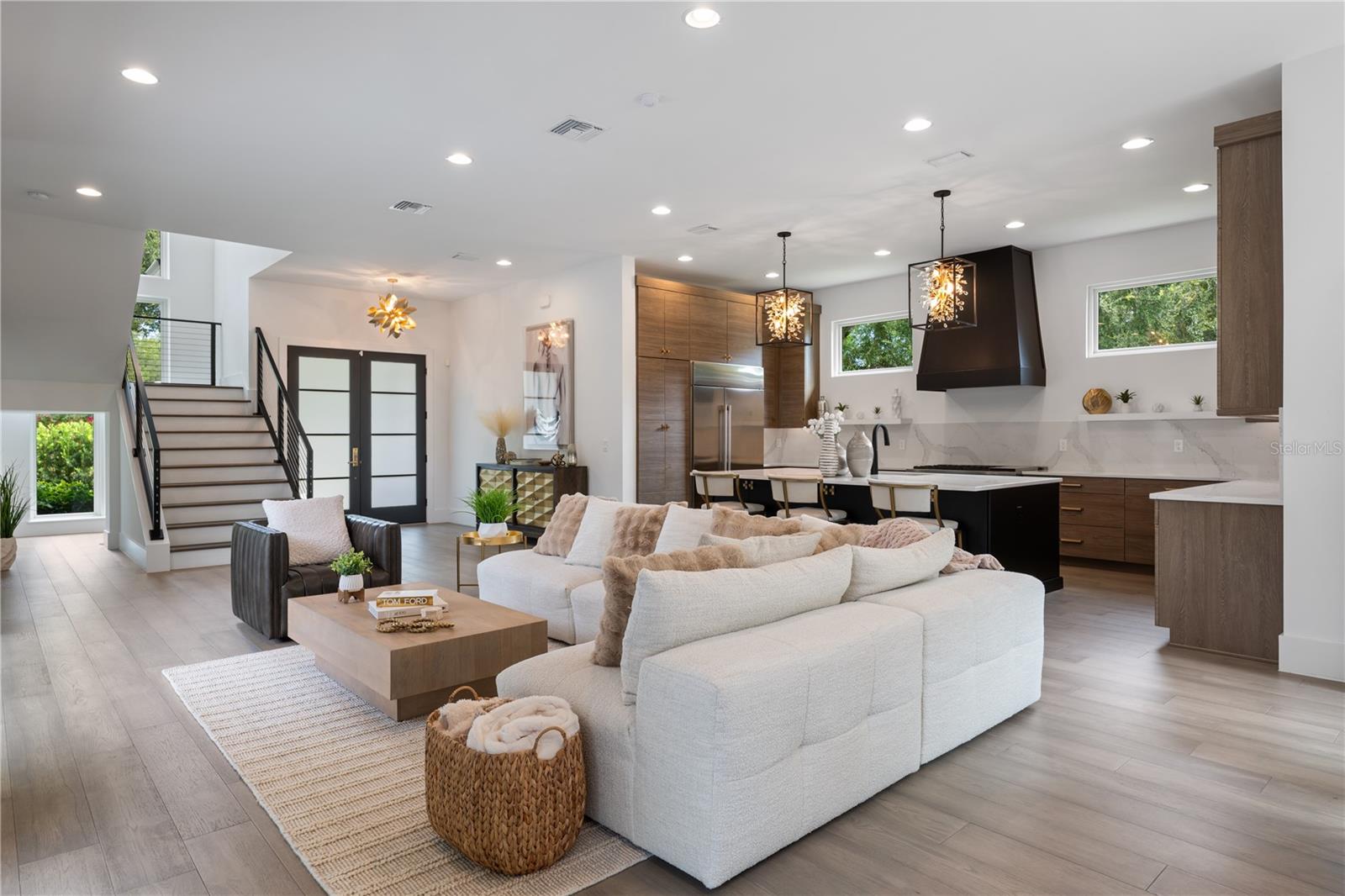 Image 14 of 62 For 2015 Park Avenue