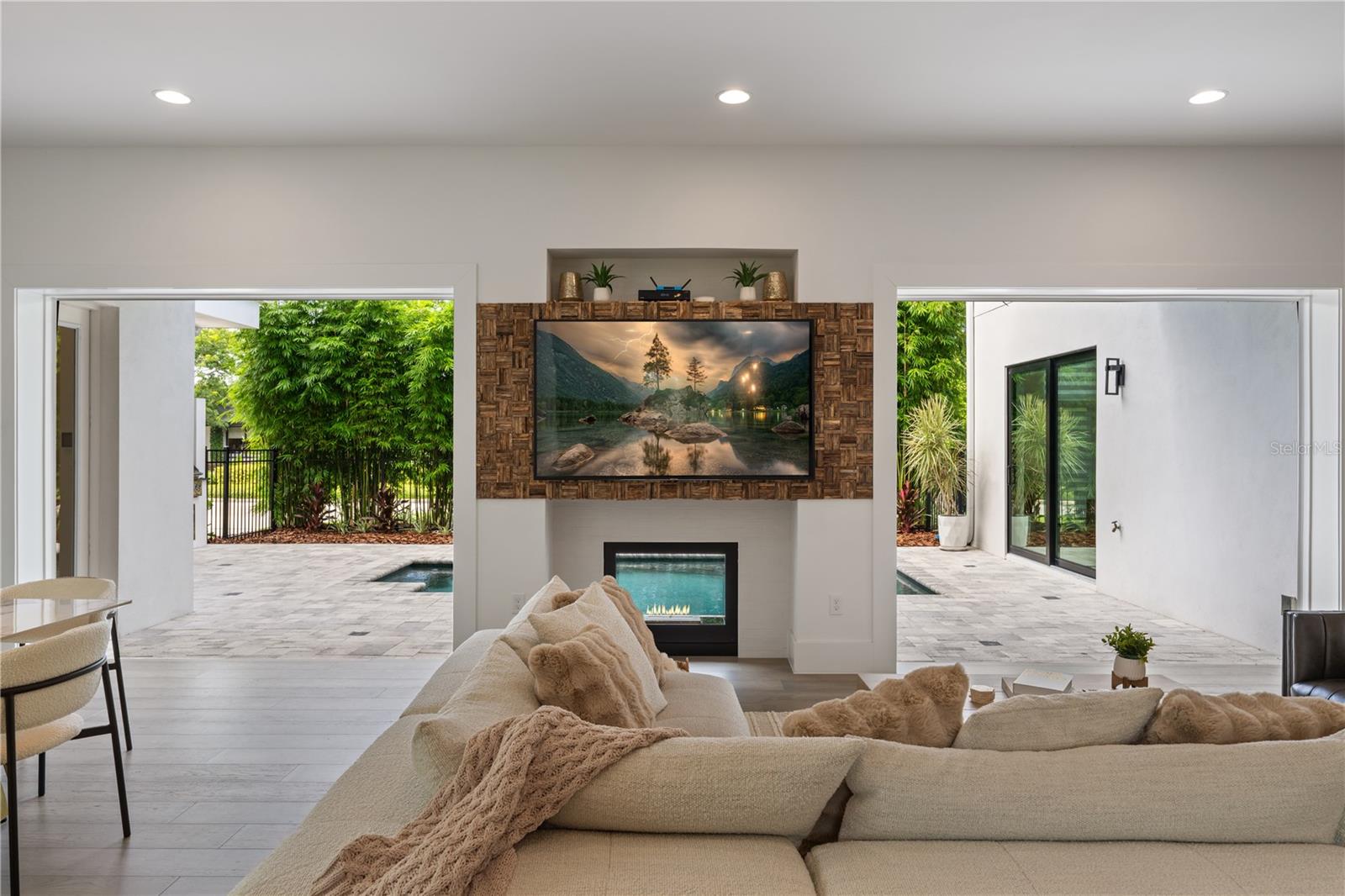 Image 15 of 62 For 2015 Park Avenue