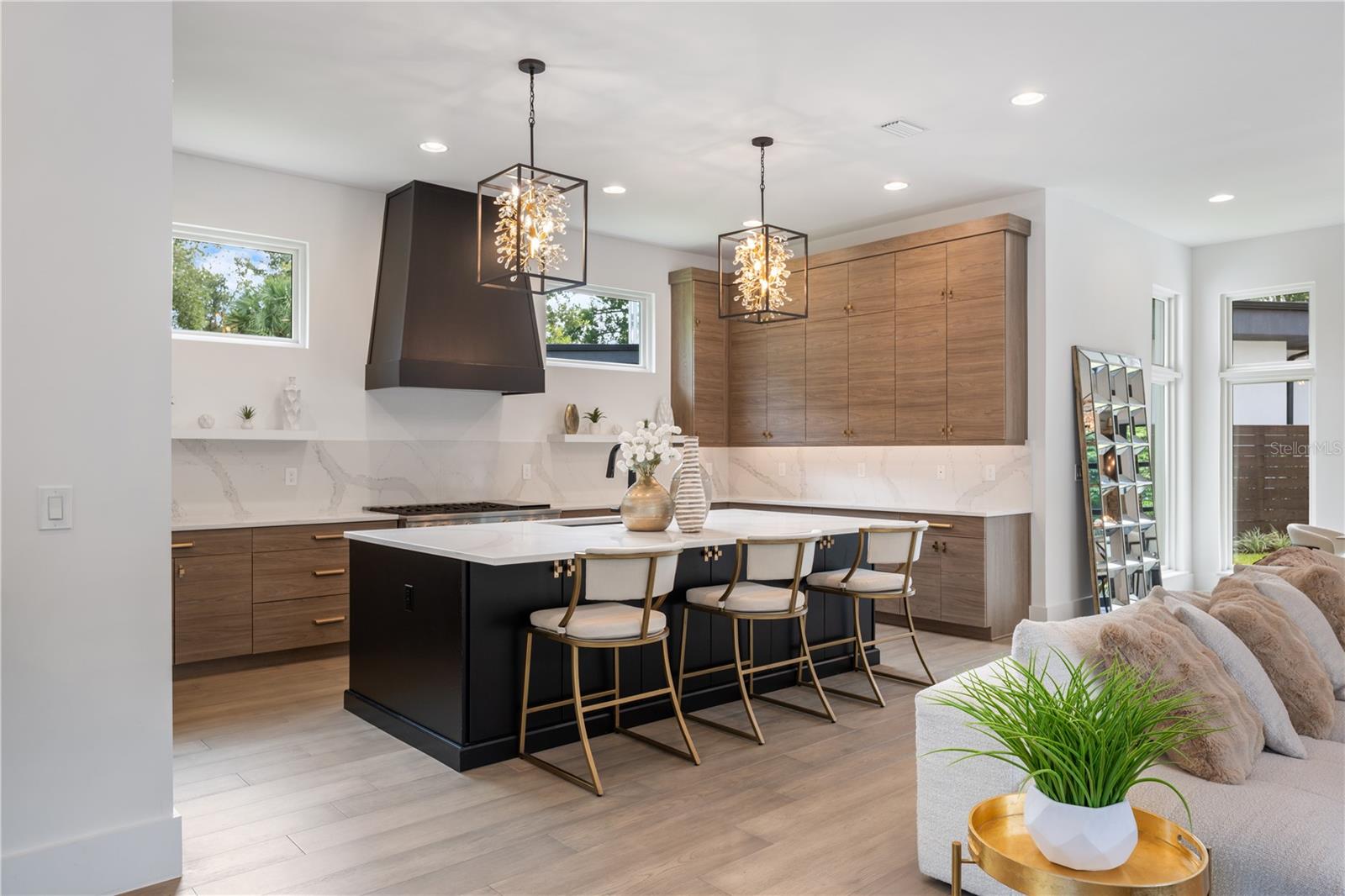 Image 16 of 62 For 2015 Park Avenue