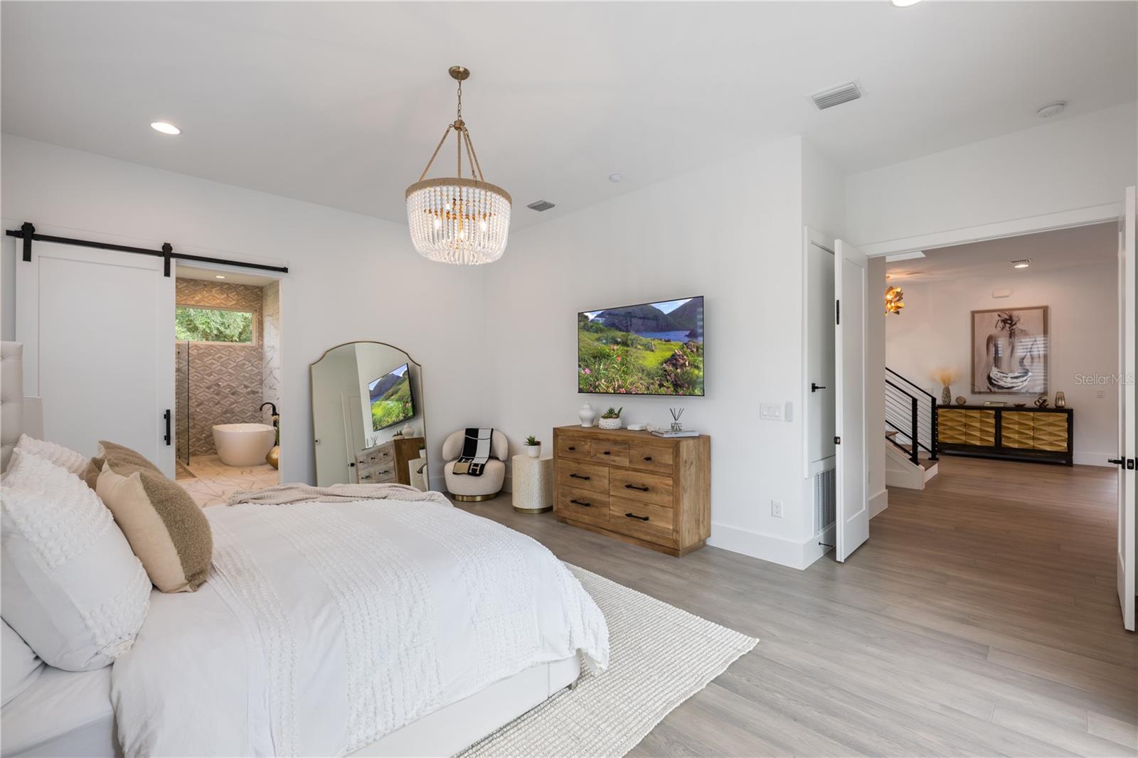 Image 27 of 62 For 2015 Park Avenue