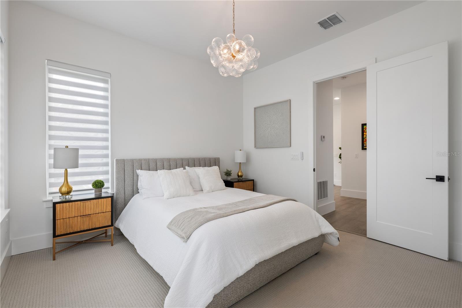 Image 35 of 62 For 2015 Park Avenue