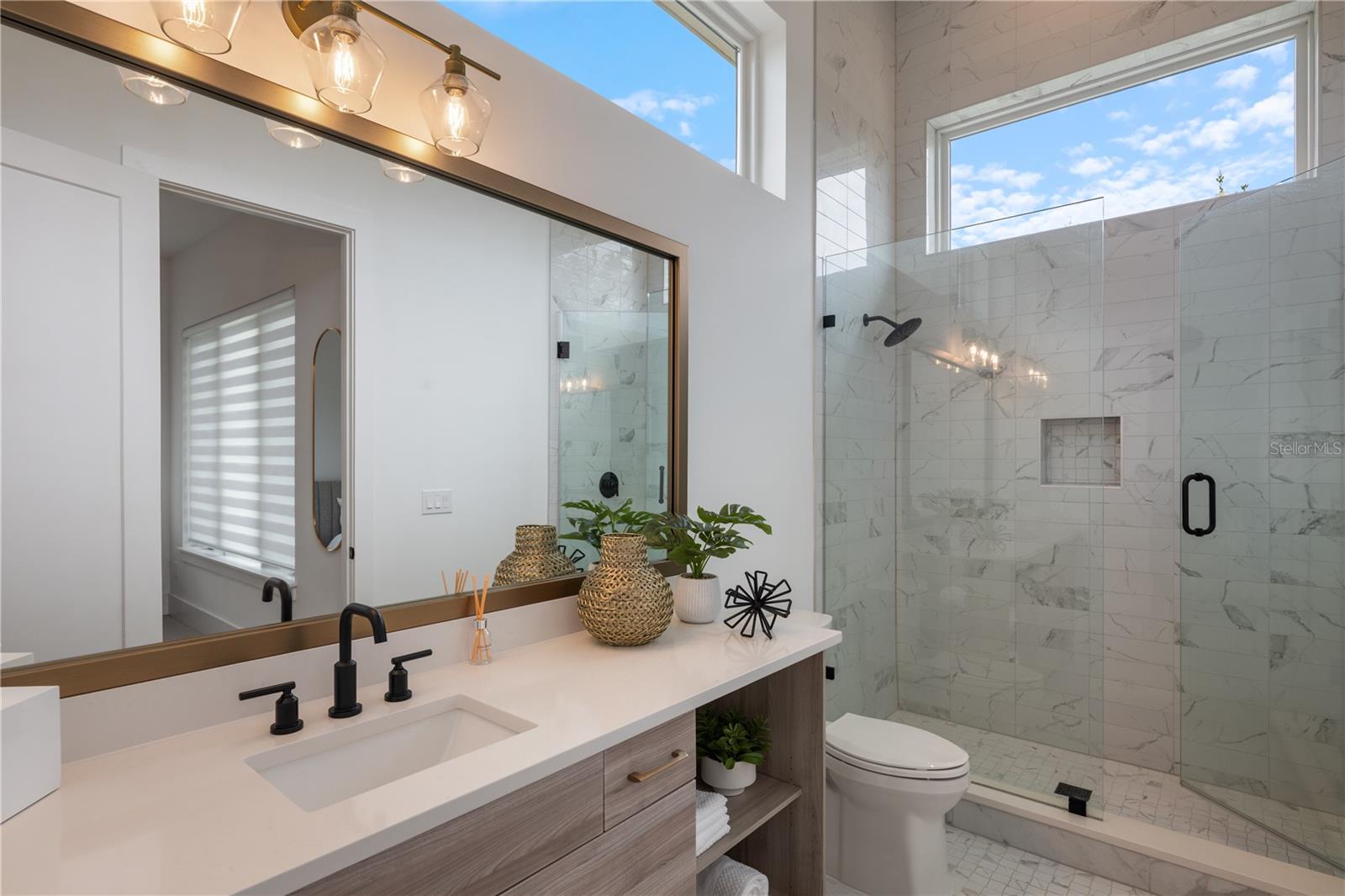 Image 36 of 62 For 2015 Park Avenue