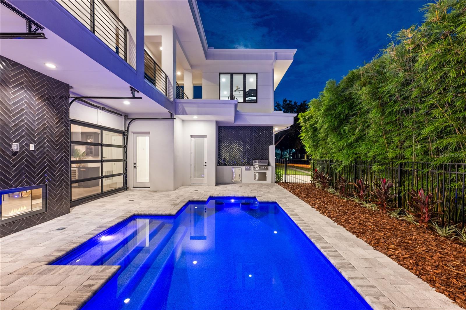 Image 49 of 62 For 2015 Park Avenue