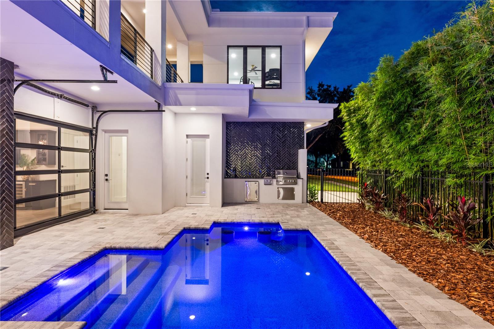 Image 51 of 62 For 2015 Park Avenue