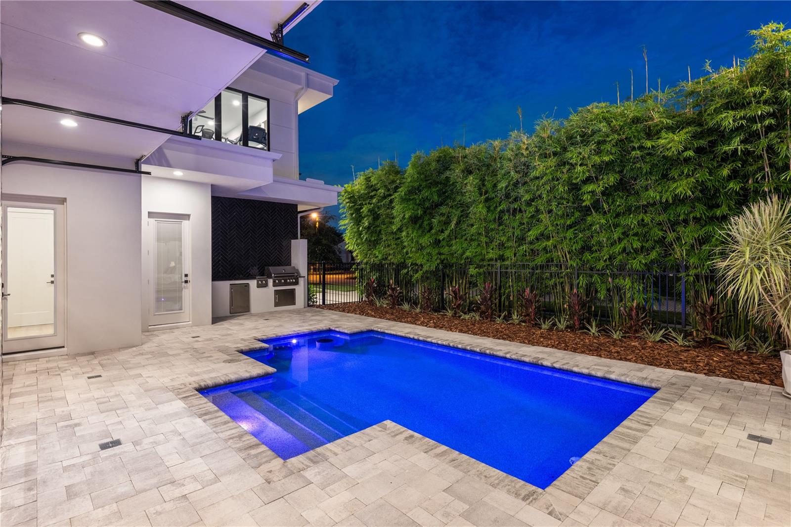 Image 54 of 62 For 2015 Park Avenue