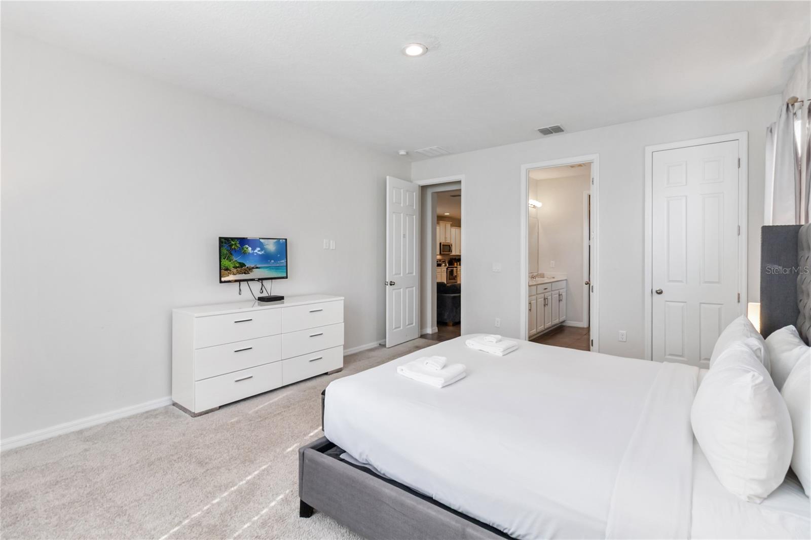 Image 12 of 47 For 1512 Nassau Point Trail