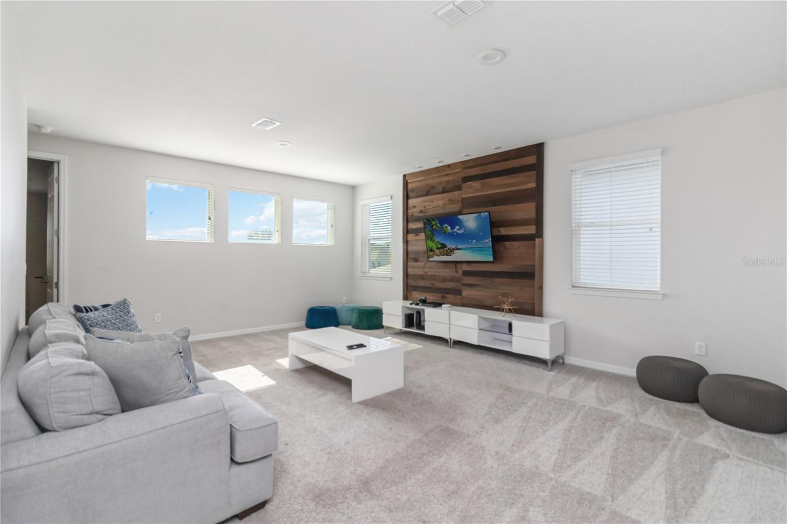 Image 18 of 47 For 1512 Nassau Point Trail