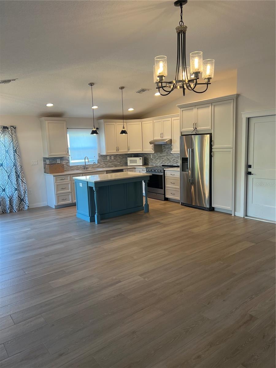 Image 10 of 29 For 254 Sunrise Boulevard