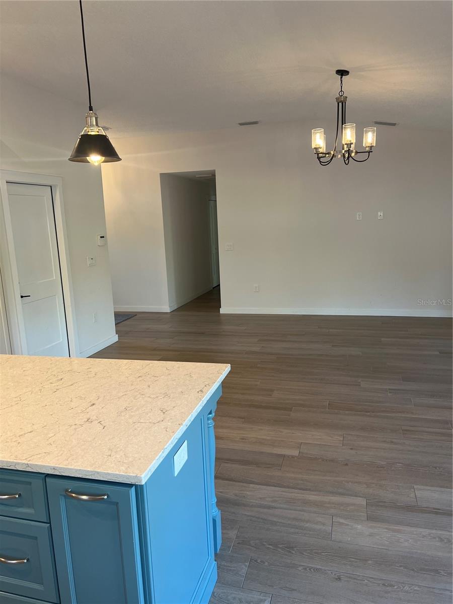 Image 12 of 29 For 254 Sunrise Boulevard