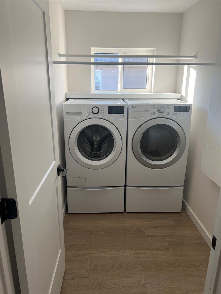 Image 13 of 29 For 254 Sunrise Boulevard